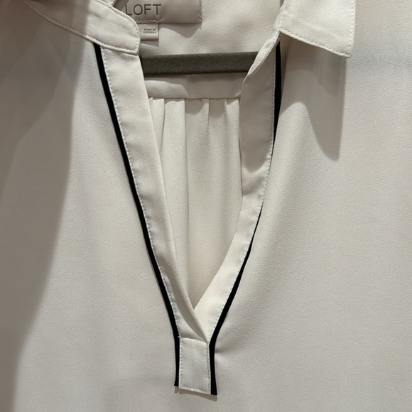 Size L Loft Blouse - Picture 2 of 6